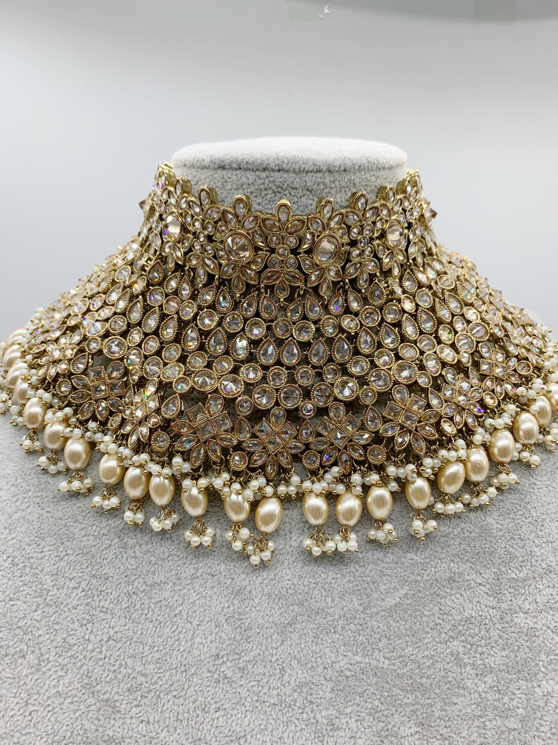 Rental Collection – Sakhi Jewellery
